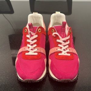 Authentic women’s Louis Vuitton runaway sneakers size 35.5 (5.5 US)